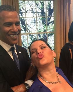 Obama m the house  #angelinacastrolive #angelinacastro #nyc #latina #nyadventures #boobs by laangelinacastro