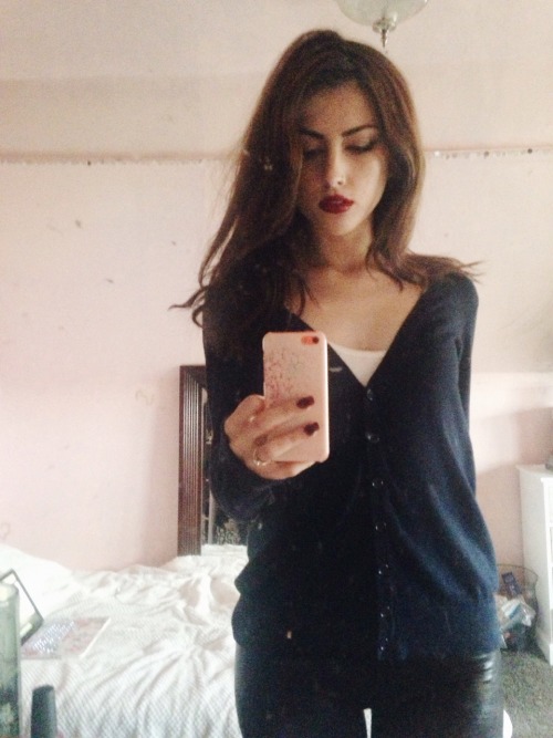 snailgirl812:  you should let me love youuu let me be the one to give you everything you want and need♡