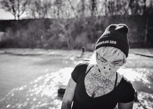 everyonedies:  Yesterday was great. My boyfriend takes nice pictures of me. 