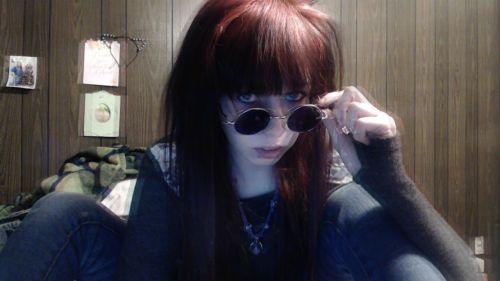 significance-unknown:  I got these funky new glasses today. Boyfriend absolutely hates them but I love them because it reminds me of “Natural Born Killers”