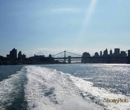 River boating in the city #brooklyn #manhattan #eastriver #brooklynbridge #riverview #photographyeve