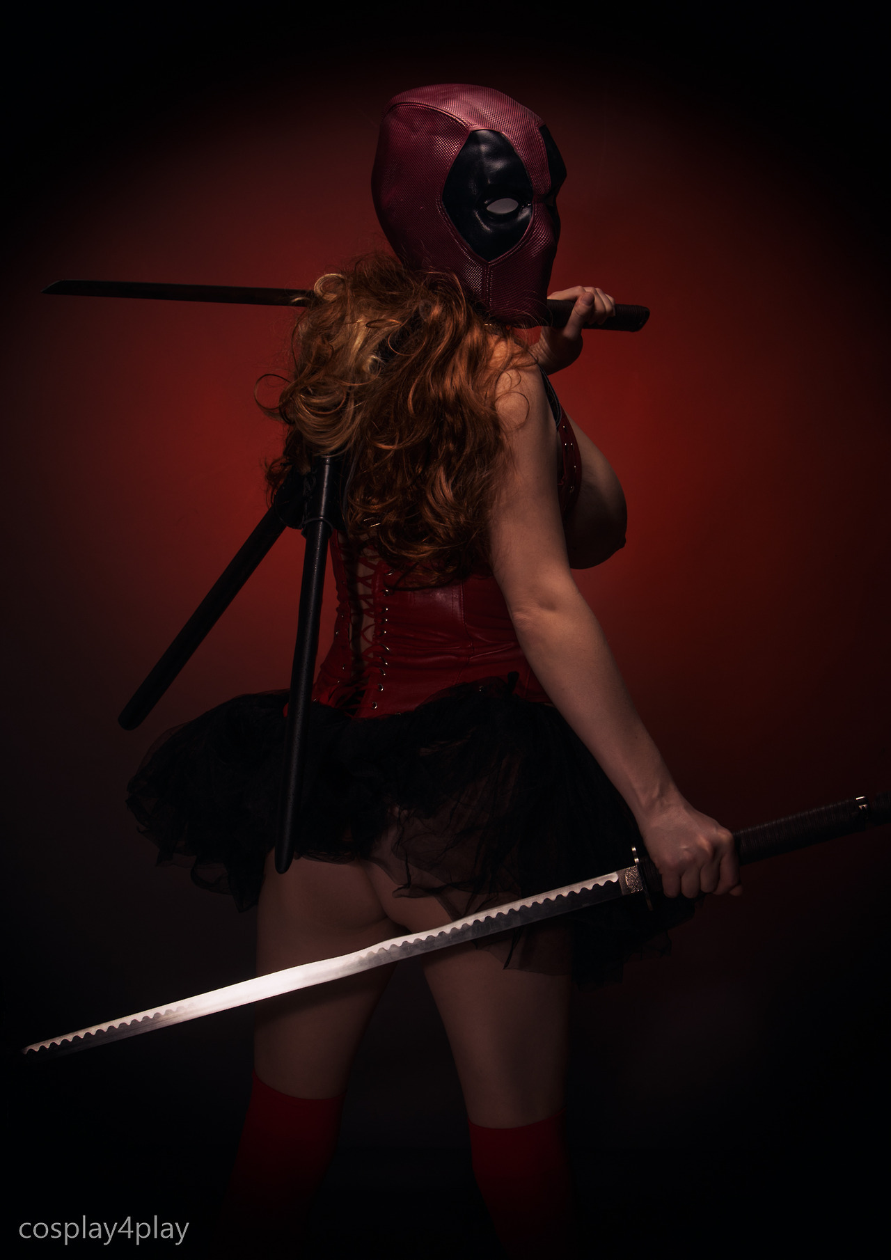 cosplay4play:Lady Deadpool