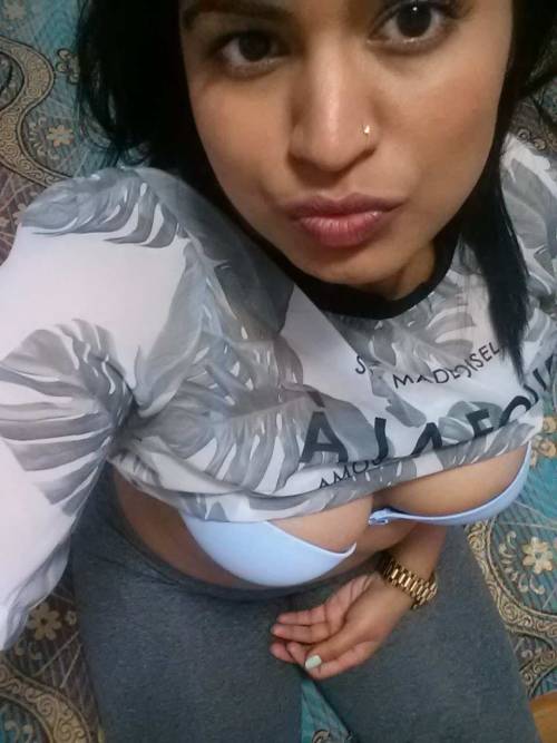 yournudeindians:  Wow, she has got amazing assets. Indians are so sexy.Follow me on twitter Sakshi Sharma @SakshiPicsFollow @YourNudeIndians for the most hot pics of indian pretties.