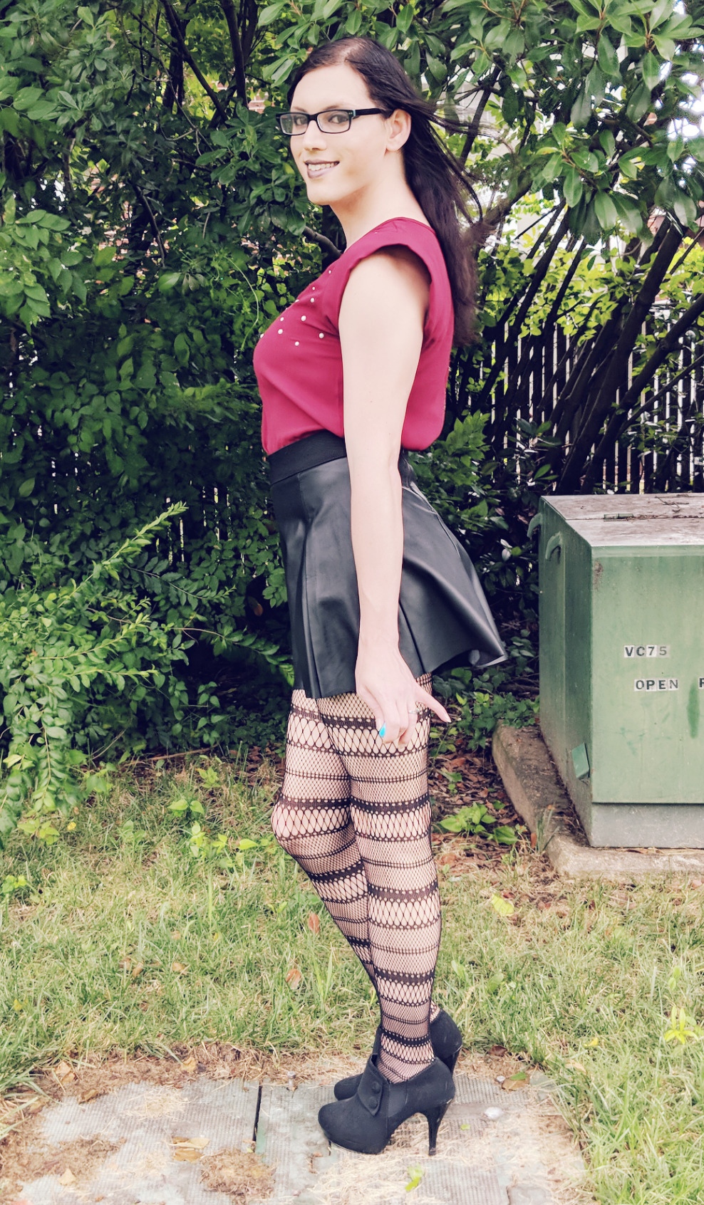 claralove89:  Another set in these gorgeous tights! And a leather skirt, because