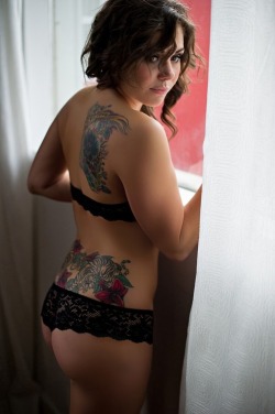 Women with tatoos