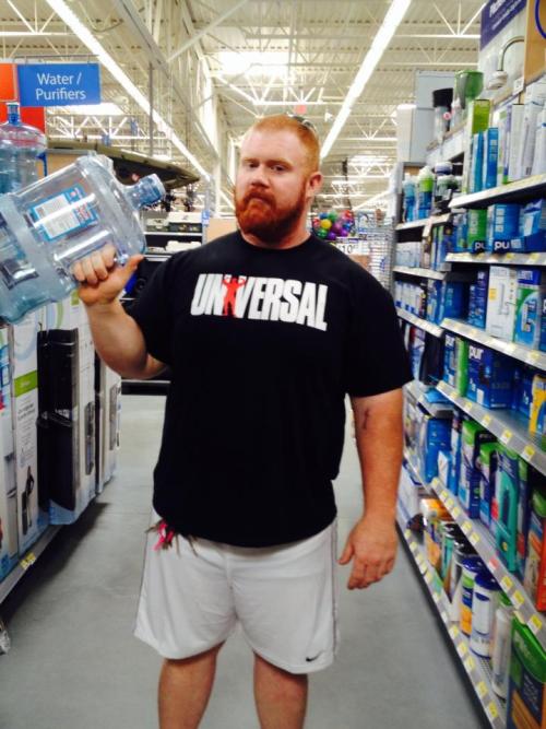 thebigbearcave:  …who’s the fairest ginger muscle man-creature of them all?  the bar starts here ↑↑↑↑↑ 