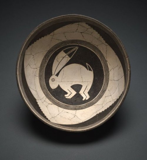 Bowl with a Rabbit, 1010-1130. Earthenware with pigment. Mimbres culture, New Mexico. Via FAMSF Fine