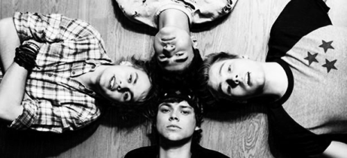 5secondsofsummer-fanpage:  It’s not a secret that I’m just a reject.