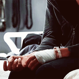 agxntkeen: And if you caught Tom cheating, if you walked in on him, and you could- Kill him? I’d nev