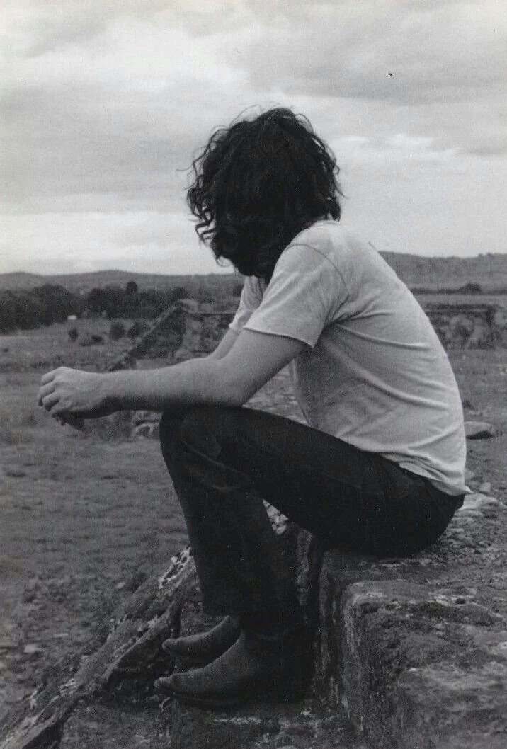 kittencrimson:  yoldabirivar:  Jim Morrison at the Pyramid of the Moon in Mexico,
