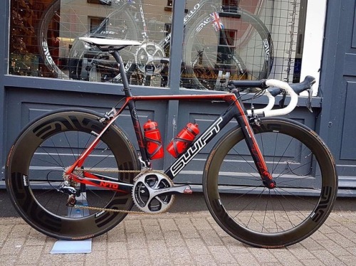 slamthatstem: Veloshop uk bringing the heat. I slipped a disc just looking at this thing.