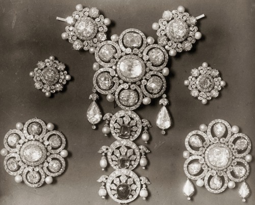 antique-royals:  Diamonds, pearls and precious porn pictures