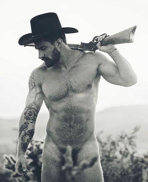 @mrbearded - 2019-01-12 09'38'47 Find us on Twitter : @le_masculin