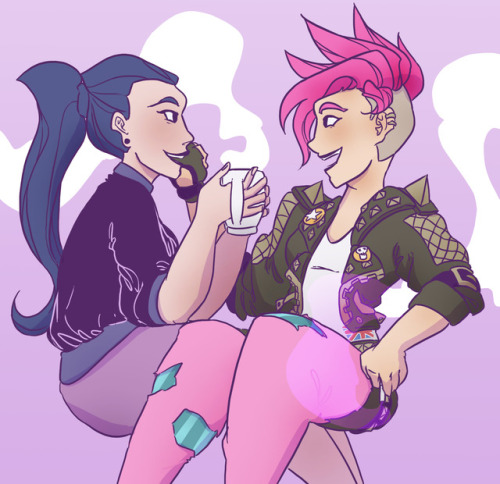 inspired by a widowtracer fanfic i just read for a whole afternoon two days ago, candyfloss and lace