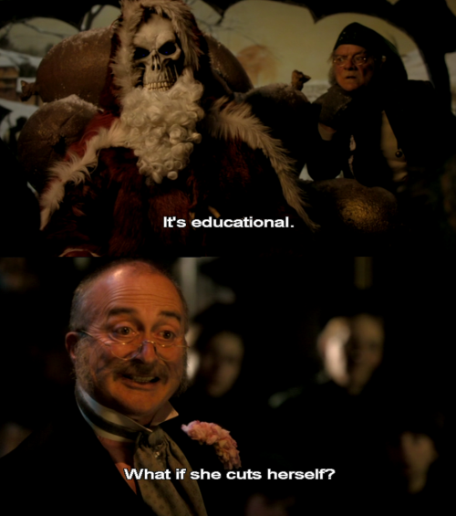 a-train-baby:the-goddamazon:LMFAO WHAT IS THISThe Hogfather- it’s a Sky One Christmas special. It’s 