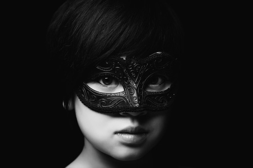 I have a fascination with women wearing masquerade masks.