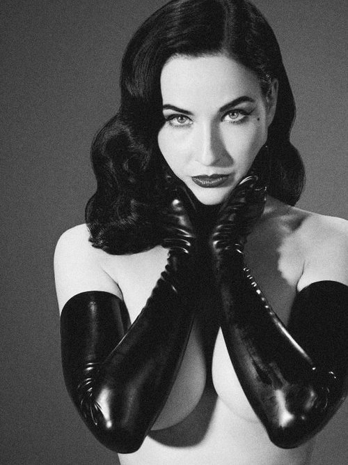 I Love Latex