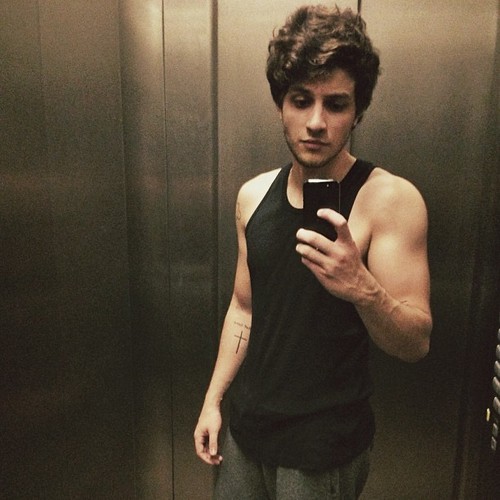 apprenticeinlove:  @chaysuede De volta às atividades.  