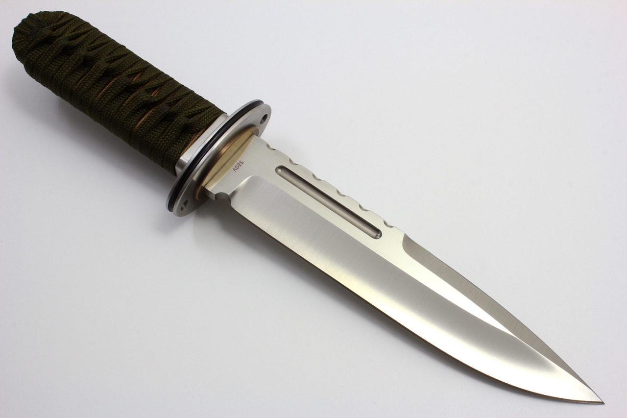 gunrunnerhell:  Shane Sibert Knives - Half Breed