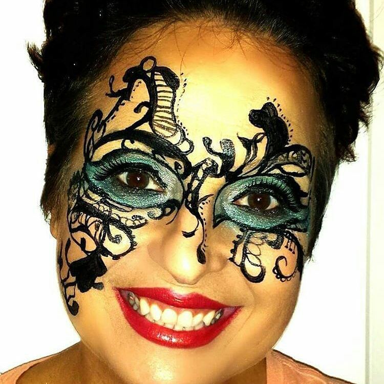 <p>#31daysoffaceartchallenge design from  @makeup_by_caity_<br/>
Masquerade mask  #31daysoffaceart #31daysoffaceartchallenge</p>