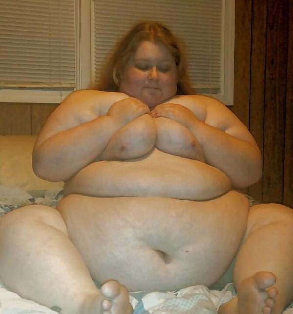 love4ssbbw:  Wanna fuck a horny BBW? - CLICK HERE! 