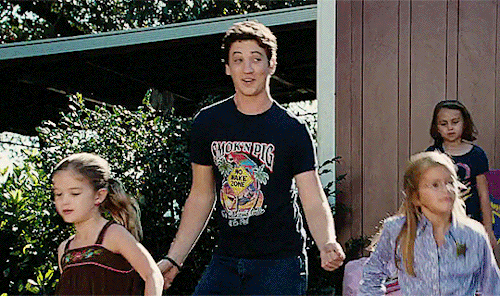 Miles Teller Learns To Dance In Footloose