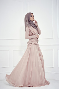 ghaniblue:  Islamic fashion label Inayah