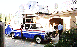 levydaniel:  tv show meme: five shows ⇨ [2/5] arrested development 