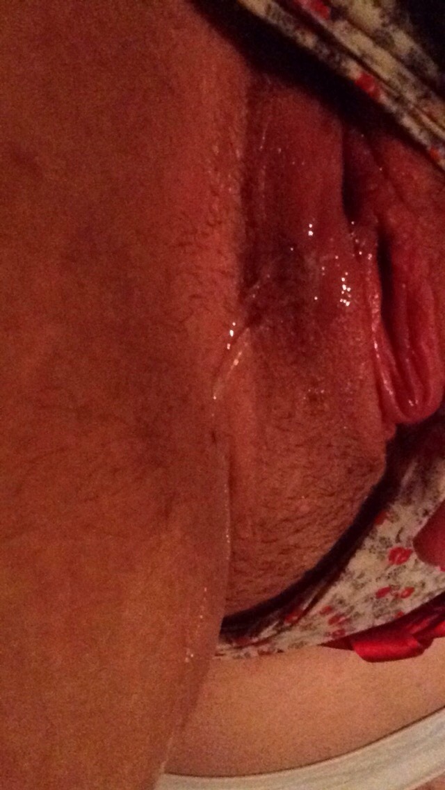 The wettest, horniest pussies on the internet, dripping juices and cum for your pleasure.