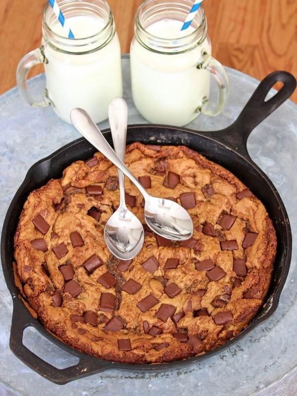 bakeddd:  chocolate chunk skillet cookie click here for recipe 