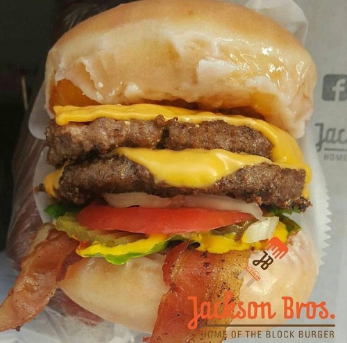 anunexplainablediva:  gregwuzhere:  molothoo:  These heart attacks look good asf tbh  The Luther burger!  YO WHERE IS THIS LOCATED??  @anunexplainablediva Miami