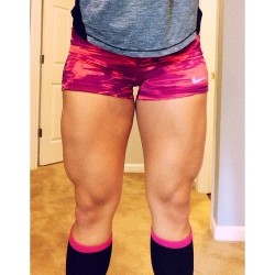 fitgymbabe:  Follow Fit Gym Babes for the