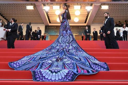 bunjywunjy: atenderofsycamoretrees: Aishwarya Rai attends the 2018 Cannes Film Festival in Michael C