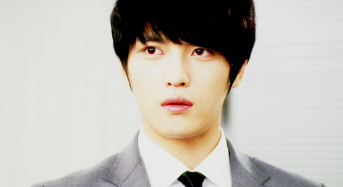 heavenshinesonyou:  I won’t ever get over the fact that Jaejoong had to wear make-up