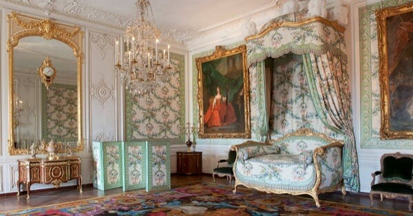 lesliaisonsdemarieantoinette:  LES LIAISONS DE MARIE ANTOINETTE | Chambre de Madame