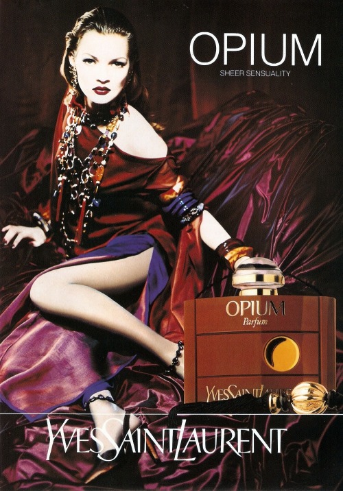 lilith-et-adalia:Naoko’s Black Lady illustration is based off of Yves Saint Laurent’s “Opium” perfum