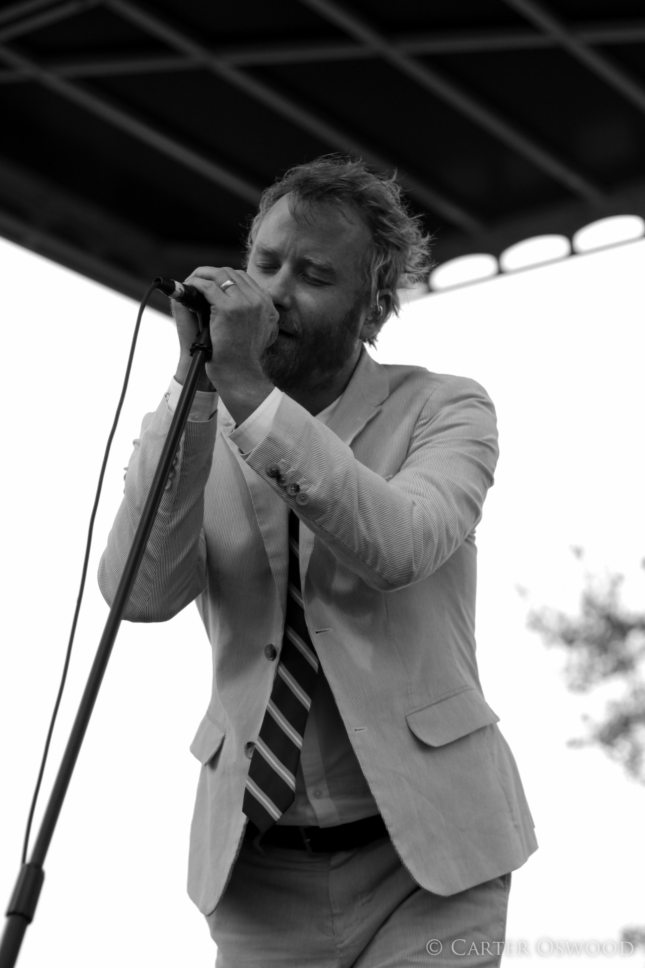 putonyourbathingsuits:  Matt Berninger + Suits 