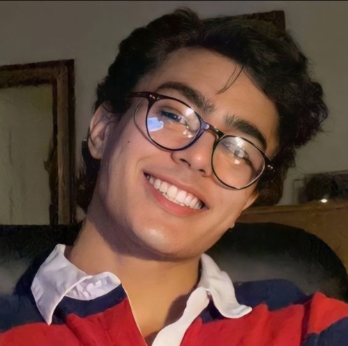 YOUNG JAMES POTTER AS A VAMPIER WITH AMOKINESIS