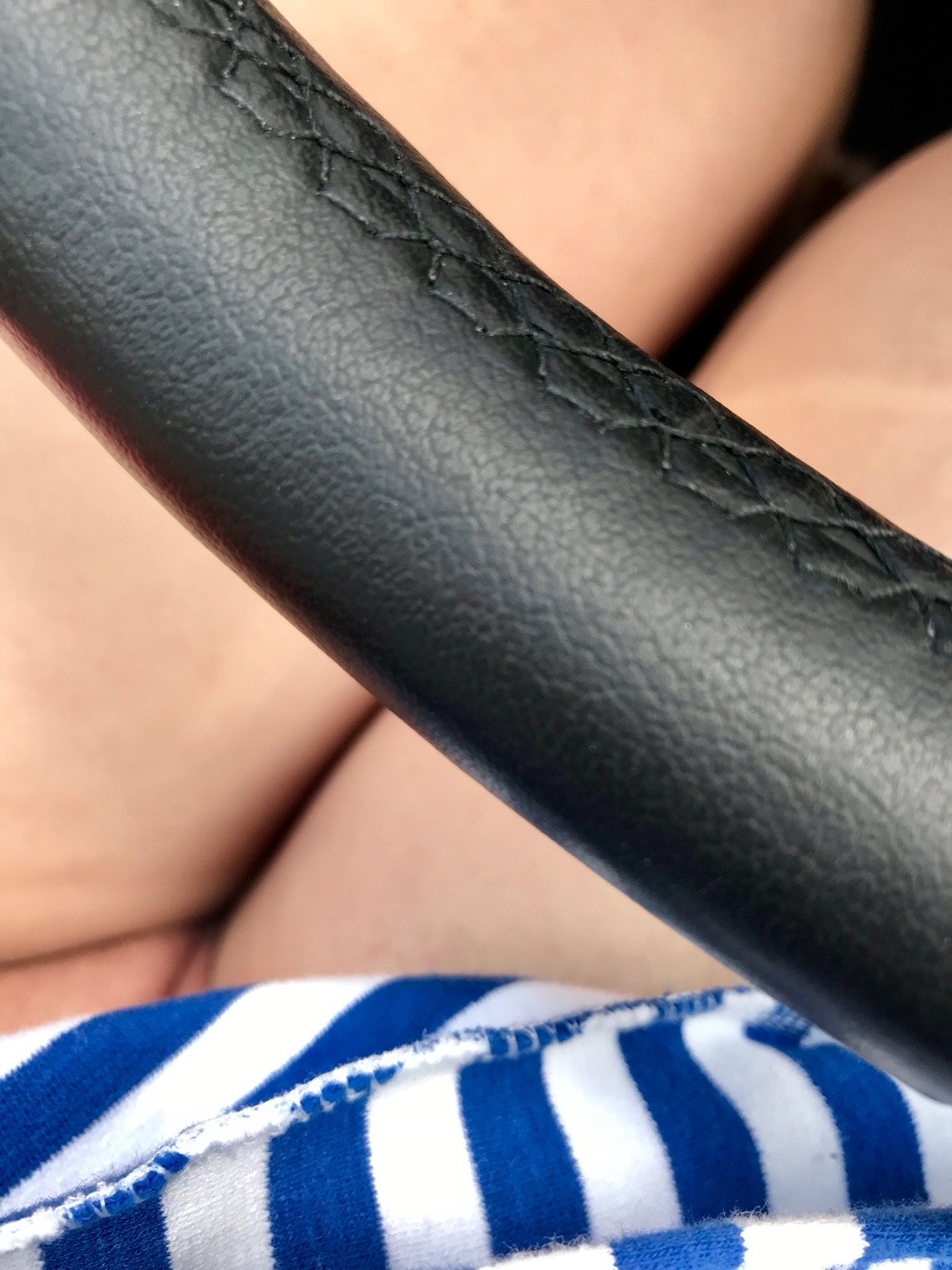 knotthatinnocent:  Panties are overrated.