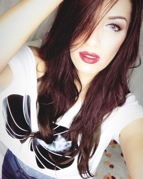 Oh. Hi there.  . Contacts @candieslens (go give them a follow, and if you purchase some use code: Er