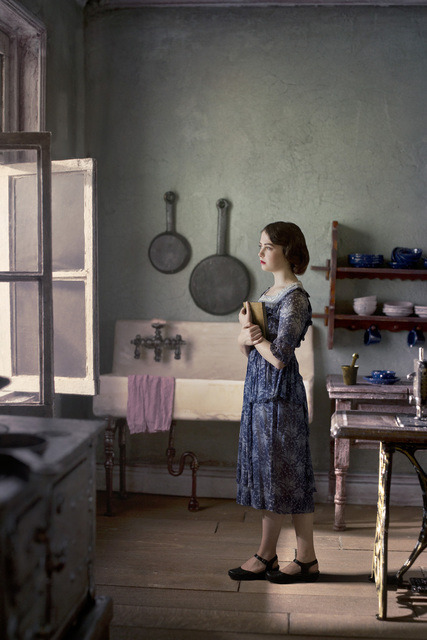 lamus-dworski:‘Once Upon a Time in Kazimierz’ is a melancholic visual novel cycle by photographer Ri