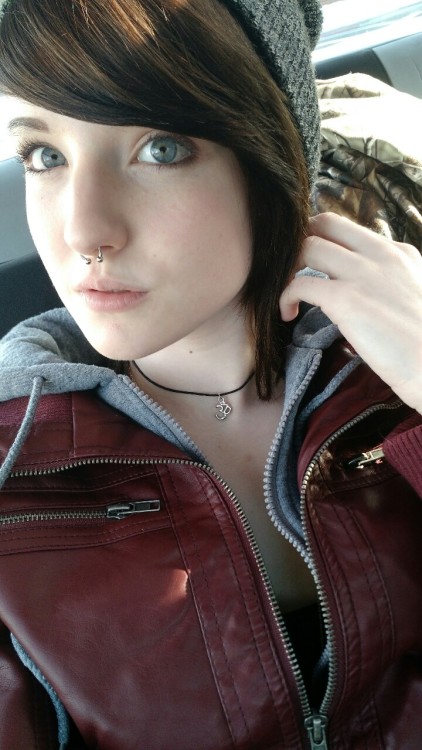 cutefreax:Its getting warmer IG @youcrylikeacrocodile