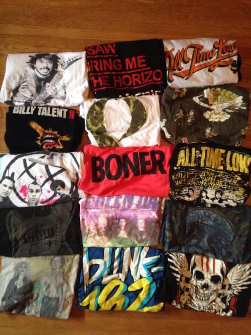 fuxkbarakat:  HUGE BAND MERCH GIVE AWAY!!!!! porn pictures