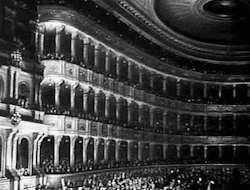 Windy-Soul:  A Night At The Opera (1935)
