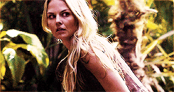 doomsdayy:  Emma’s hair porn in season 3 &amp; 4 requested by sheriffswanpart one (be