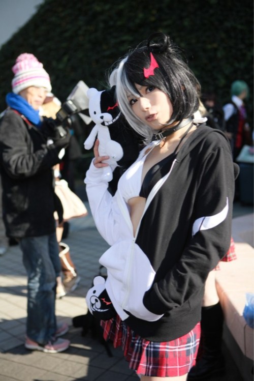 cosplaygirl:  C83 コミックマーケット83 一日目！コスプレ広場の様子 速報 | 行く年来る年逝ってよし（原点）