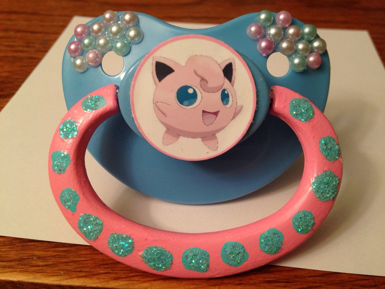 spoiledprincesskate:  littleshyspark:  littlebabybigplaypen:  Who likes Pokémon?