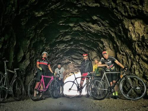 thebicycletree:  Some new faces and unfamiliar places for #CNSClimbingClub this mornin’ by citynight