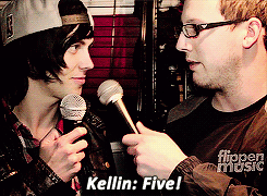 sleepingwithsirens-org:  sleepingwithsirens.org for more