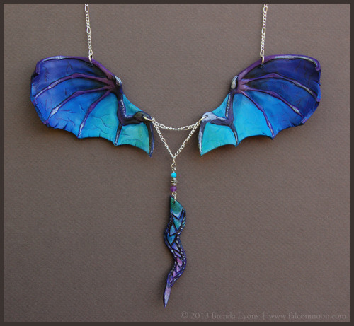 elementalsight:localjuggernaut:Beautiful leather jewelry by Brenda Lyons.Handmade necklaces created 